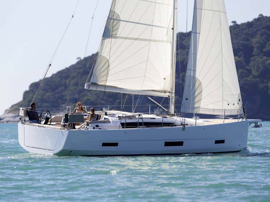 barca-a-vela-dufour-390-grand-large-nagini-1